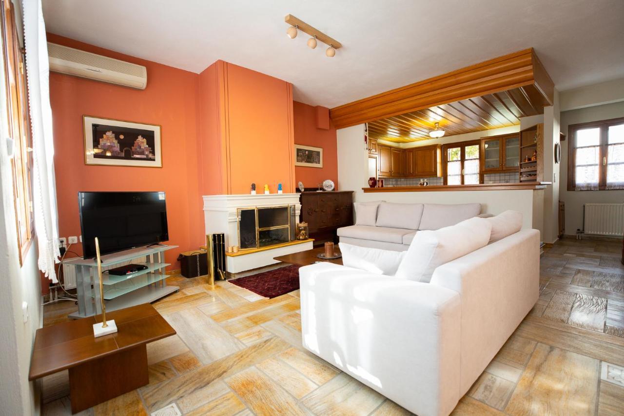 Apartment Kouros Delphi Exterior photo